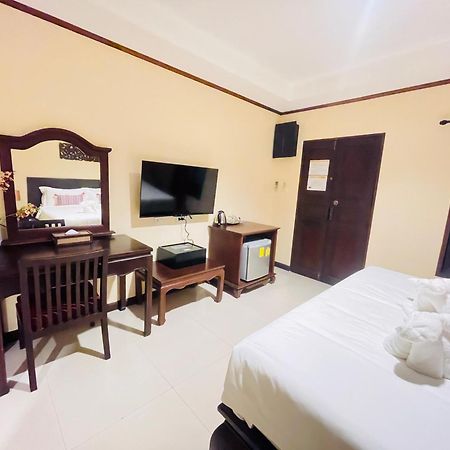 Na Thapae Chiangmai Hotel Chiang Mai Zewnętrze zdjęcie