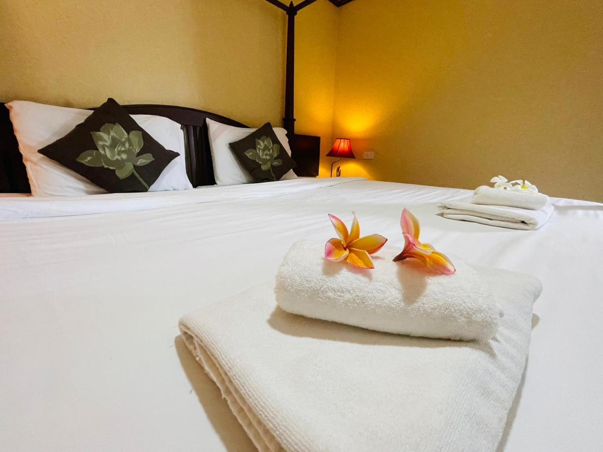 Na Thapae Chiangmai Hotel Chiang Mai Zewnętrze zdjęcie