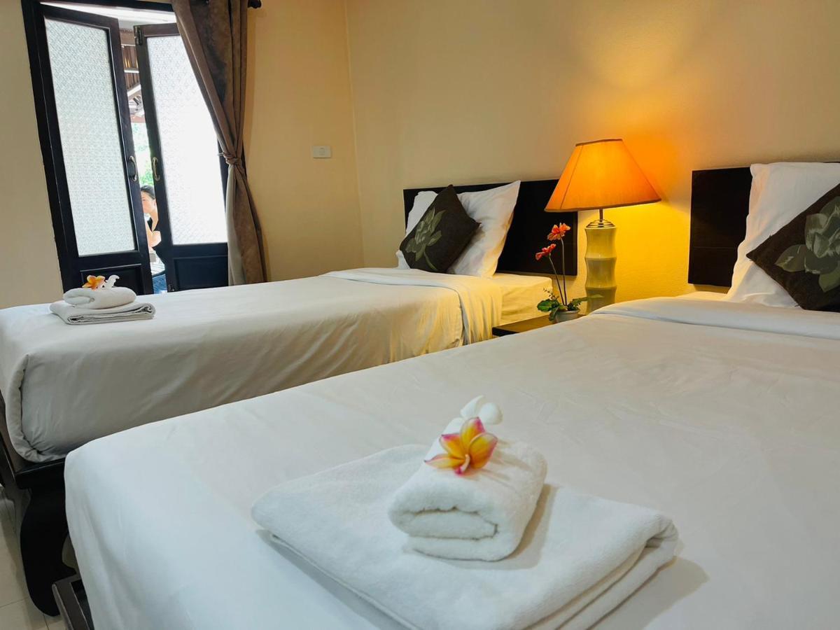 Na Thapae Chiangmai Hotel Chiang Mai Zewnętrze zdjęcie