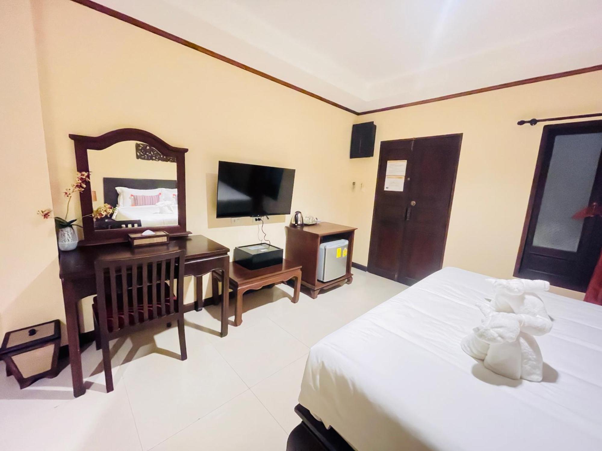 Na Thapae Chiangmai Hotel Chiang Mai Zewnętrze zdjęcie
