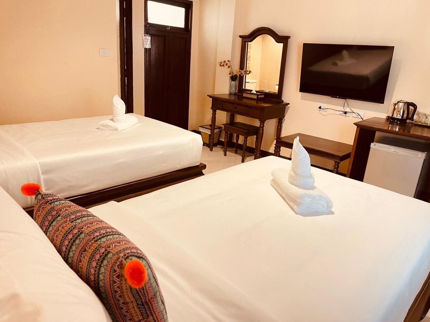 Na Thapae Chiangmai Hotel Chiang Mai Zewnętrze zdjęcie
