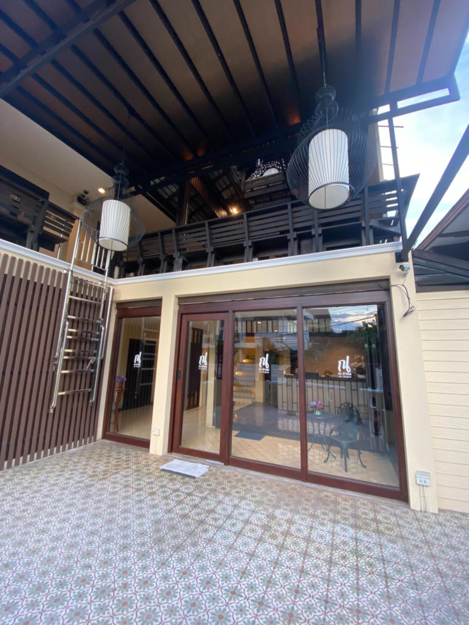 Na Thapae Chiangmai Hotel Chiang Mai Zewnętrze zdjęcie