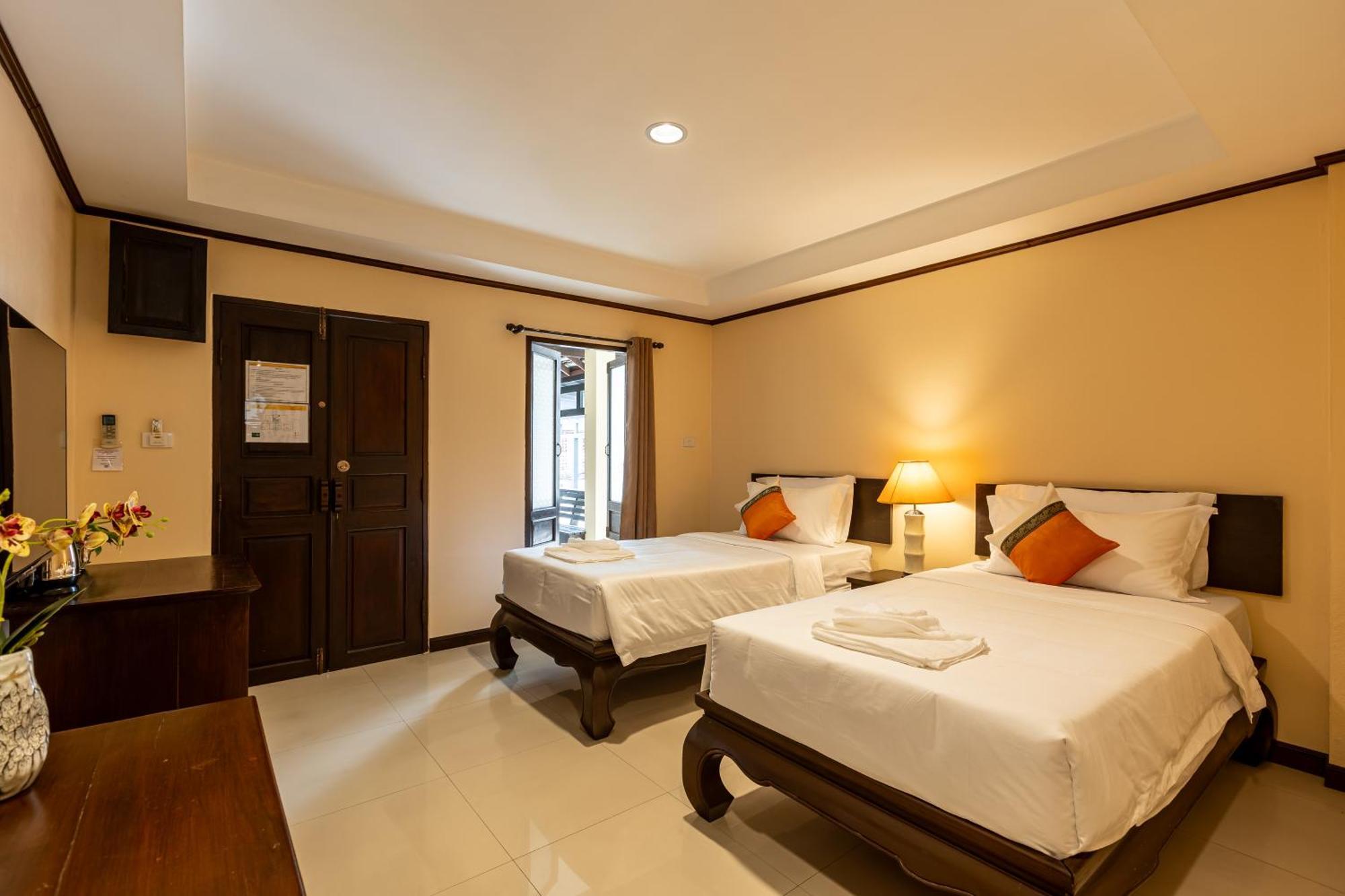Na Thapae Chiangmai Hotel Chiang Mai Zewnętrze zdjęcie