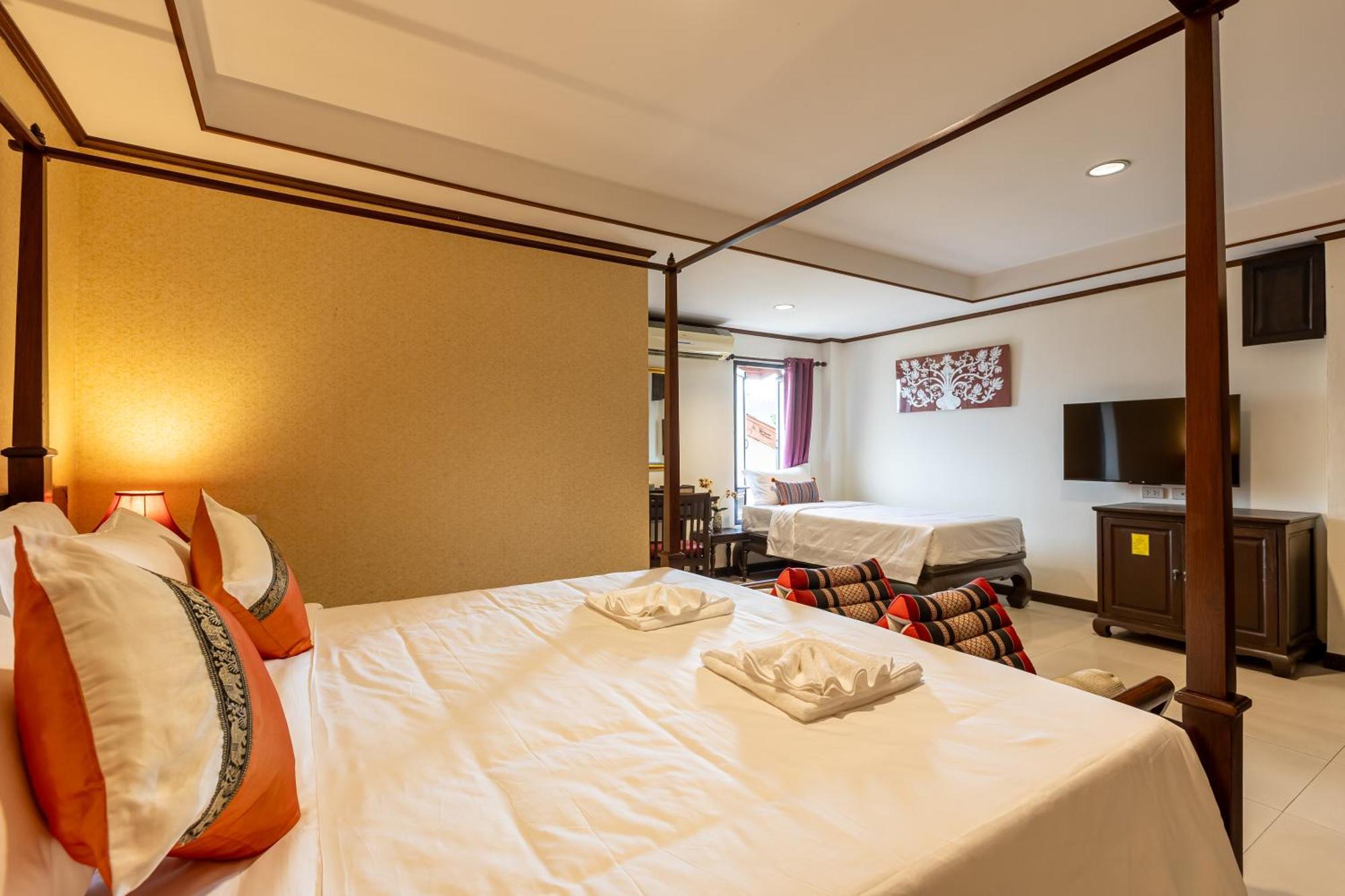 Na Thapae Chiangmai Hotel Chiang Mai Zewnętrze zdjęcie
