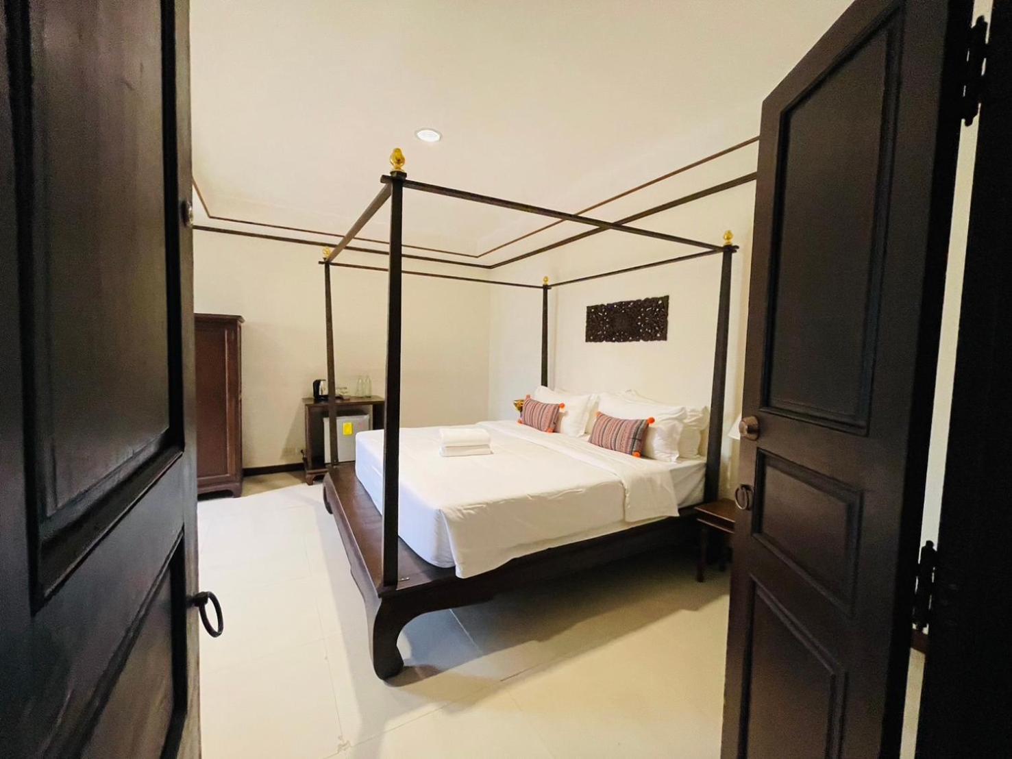 Na Thapae Chiangmai Hotel Chiang Mai Zewnętrze zdjęcie